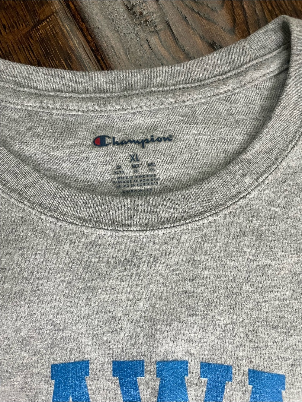 Delaware Basketball Tee 🏀 XL - Picture 7 of 7